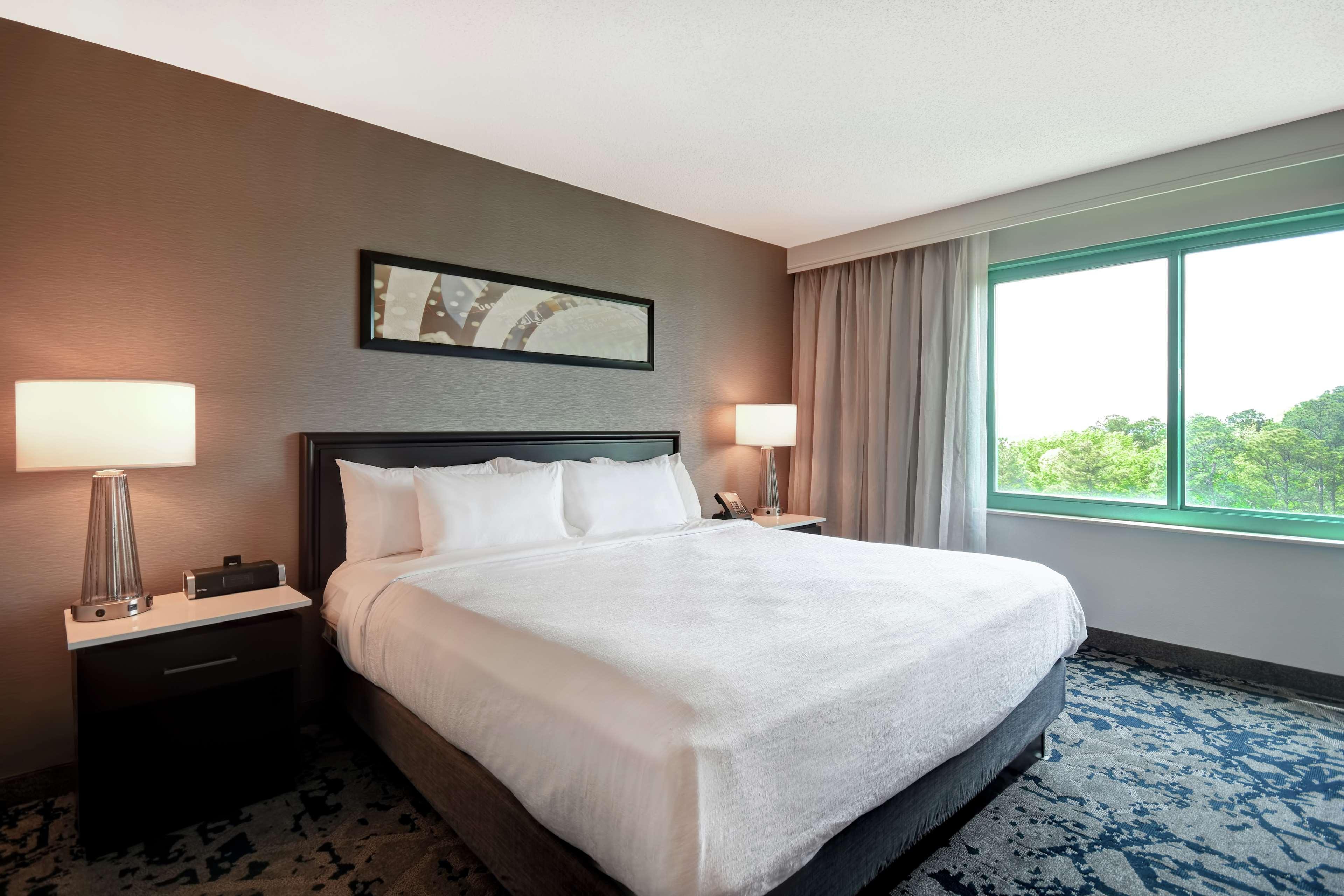 Embassy Suites By Hilton Raleigh Durham Research Triangle Кари Екстериор снимка