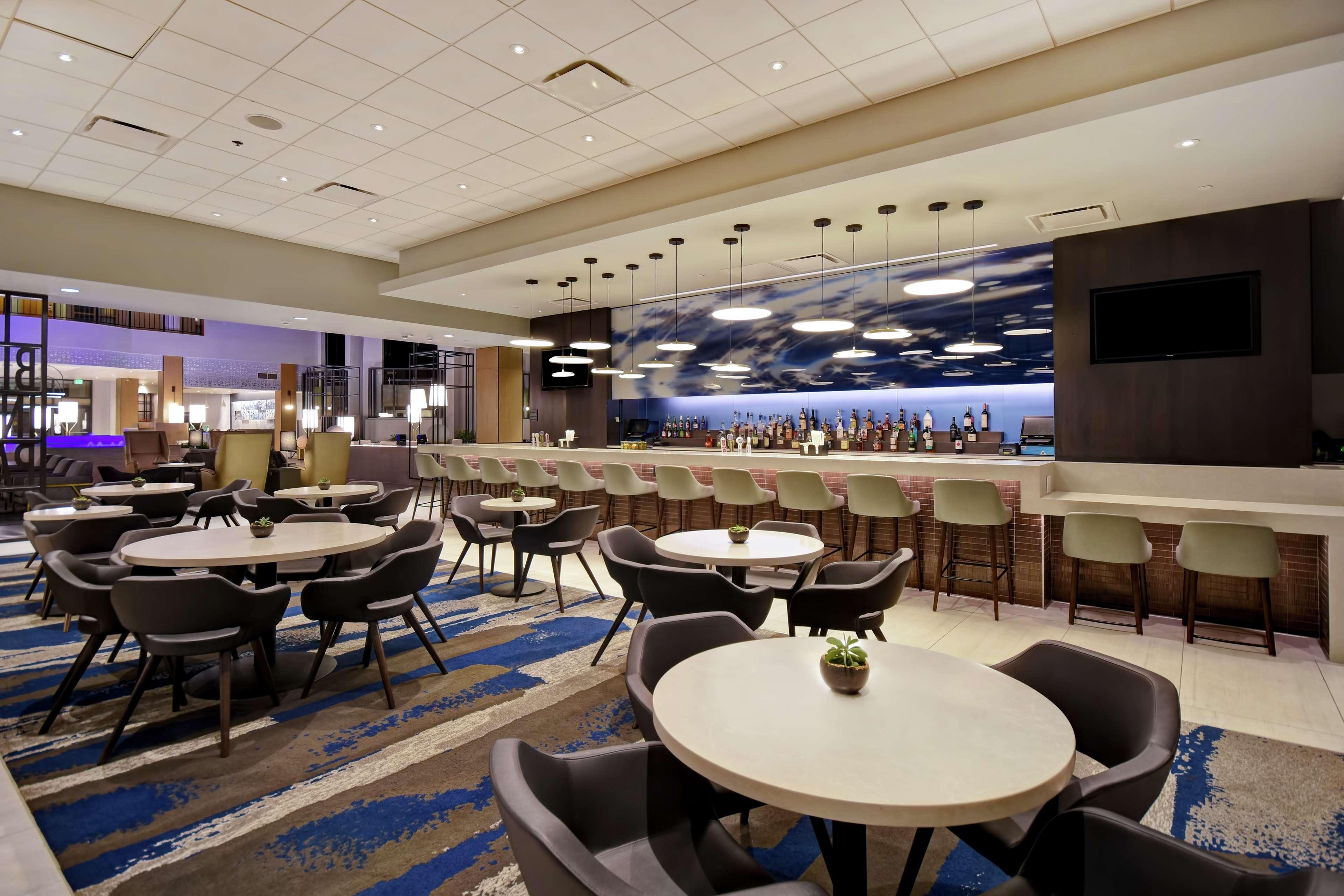 Embassy Suites By Hilton Raleigh Durham Research Triangle Кари Екстериор снимка
