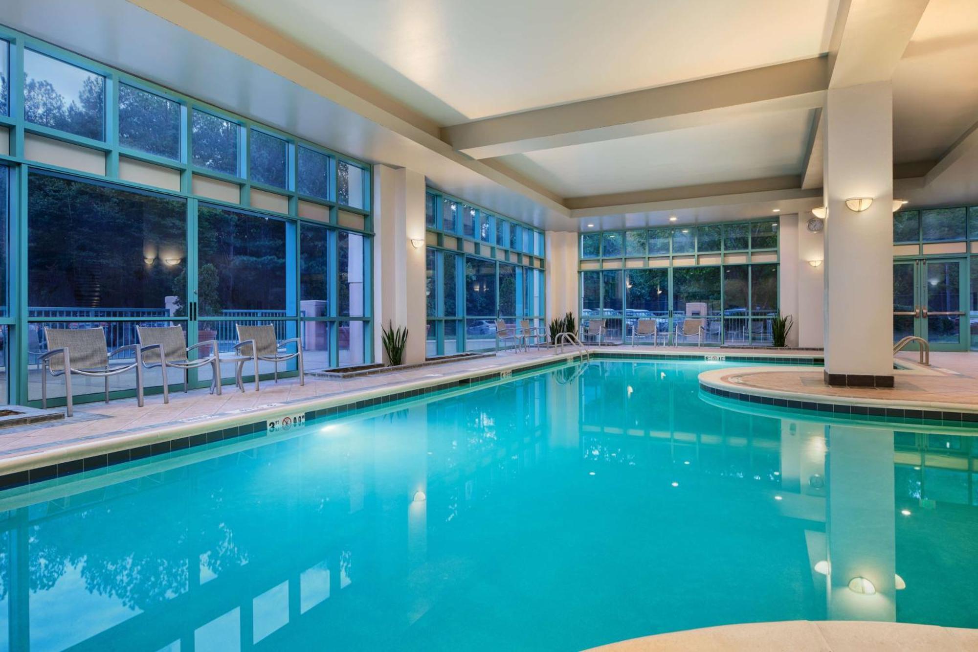 Embassy Suites By Hilton Raleigh Durham Research Triangle Кари Екстериор снимка