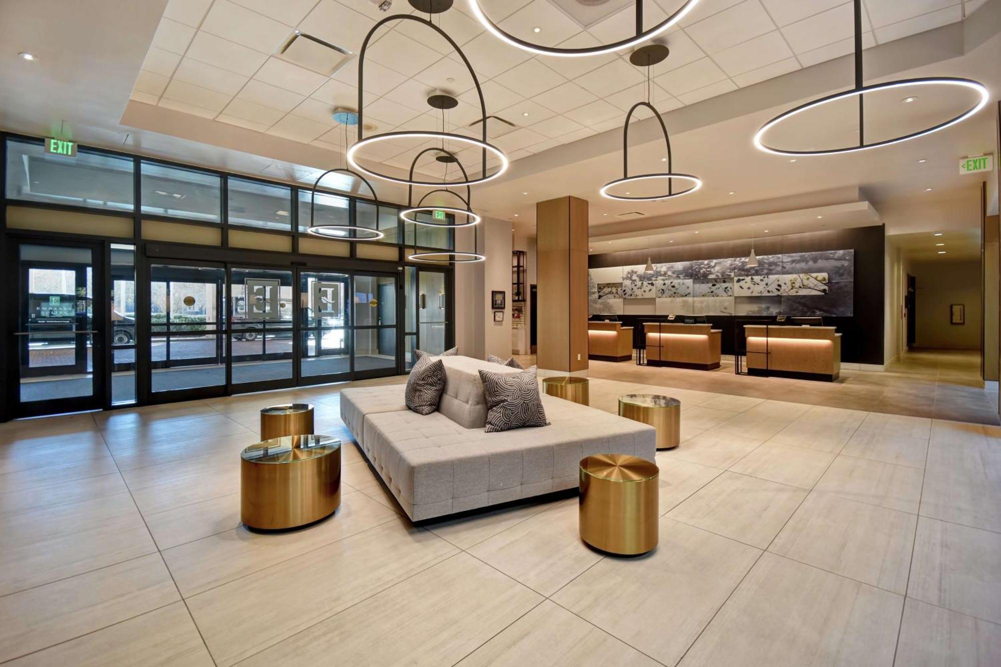 Embassy Suites By Hilton Raleigh Durham Research Triangle Кари Екстериор снимка