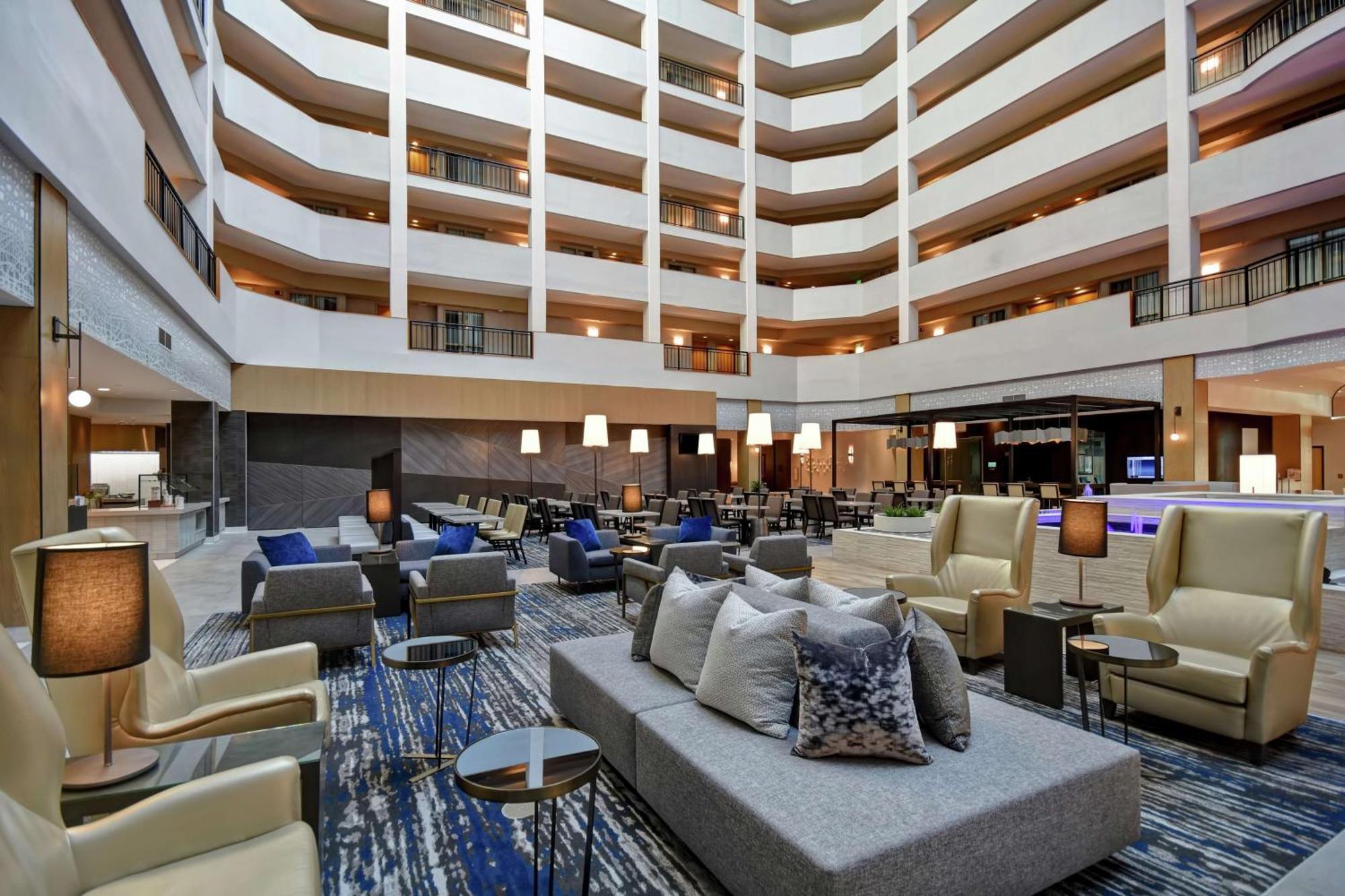 Embassy Suites By Hilton Raleigh Durham Research Triangle Кари Екстериор снимка